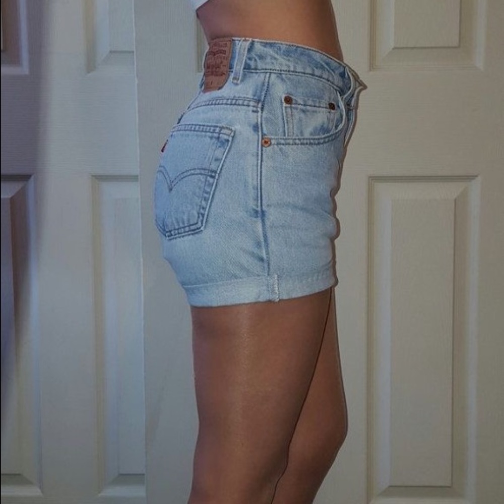 🌸Vintage high rise Levi shorts🌸